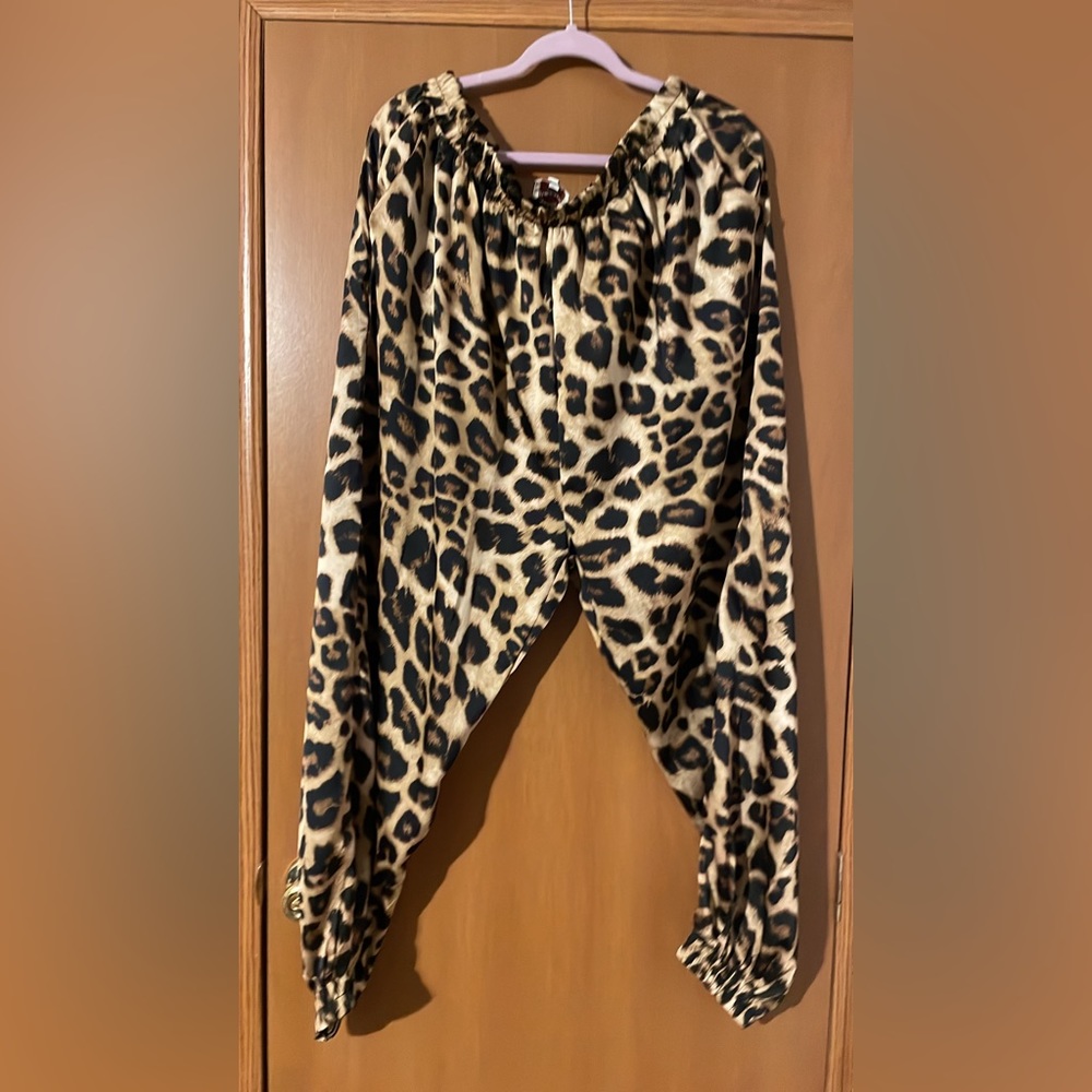 3XL boutique leopard print silky jogger pants